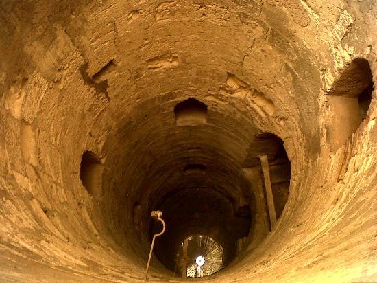 catacomb-Alexandria-egypt (4)